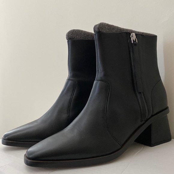 NWOT* TOPSHOP Margot Point Toe Leather Boots Size 9.5 - Picture 9 of 16